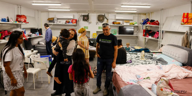 As Israel Battles Terror in the North, Fellowship Soup Kitchens Still ...